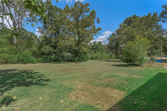 900 Lincoln Drive, Shreveport, LA 71107