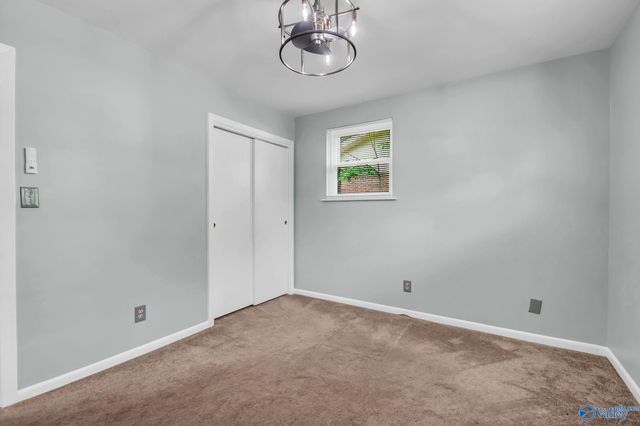 518 Delaney Road NW, Huntsville, AL 35806