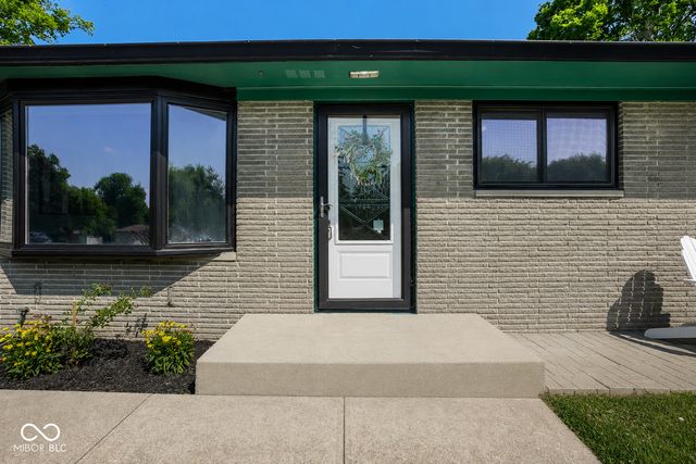 11638 Peacock Court, Indianapolis, IN 46236