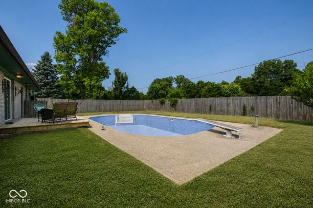 11638 Peacock Court, Indianapolis, IN 46236