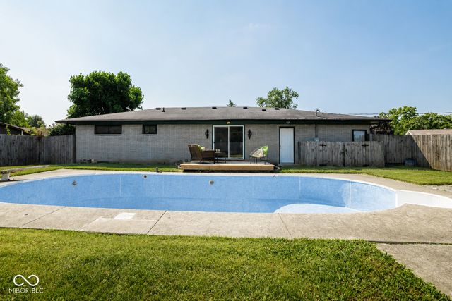 11638 Peacock Court, Indianapolis, IN 46236