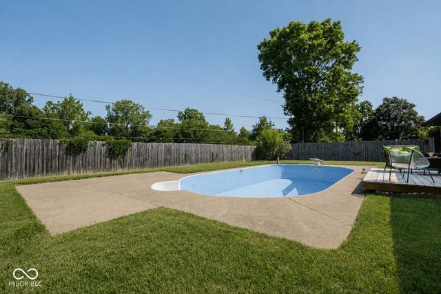 11638 Peacock Court, Indianapolis, IN 46236