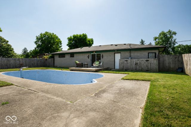11638 Peacock Court, Indianapolis, IN 46236