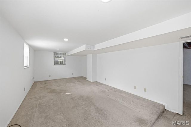 7334 Richmond Place, St Louis, MO 63143