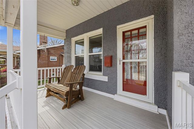 7334 Richmond Place, St Louis, MO 63143