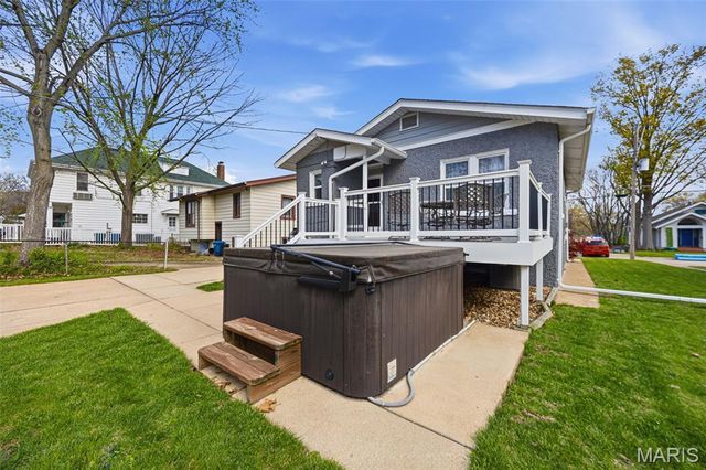 7334 Richmond Place, St Louis, MO 63143