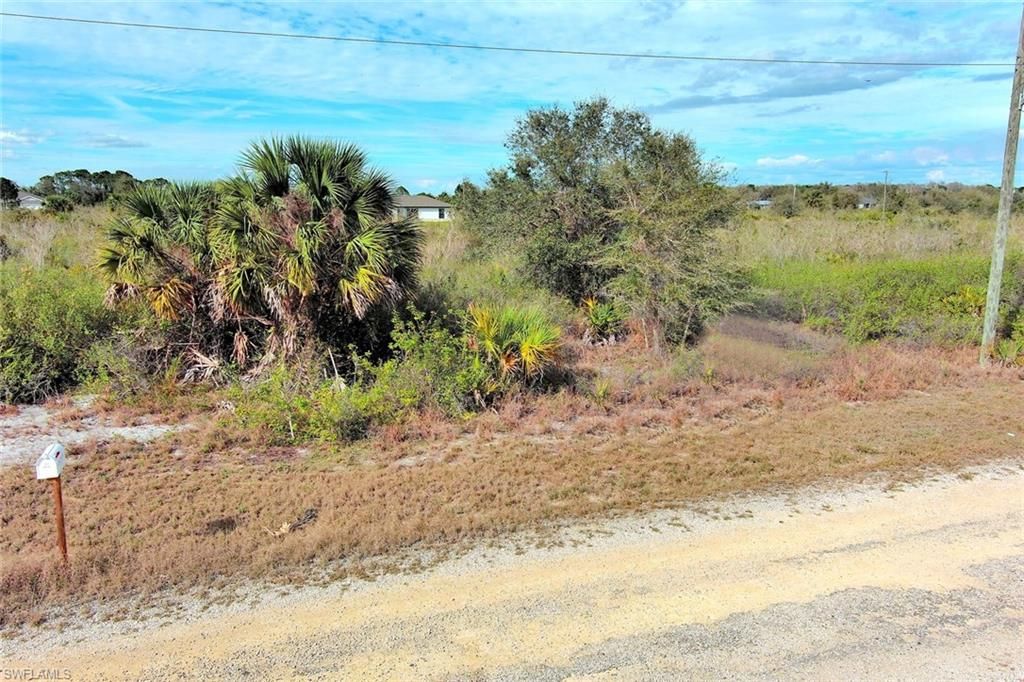 2910 71st ST W, LEHIGH ACRES, FL 33971 — photo 2