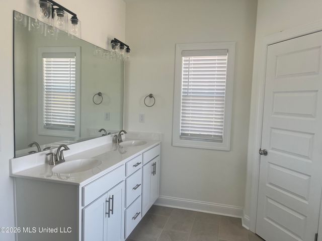 7425 Newbury Drive, Olive Branch, MS 38654