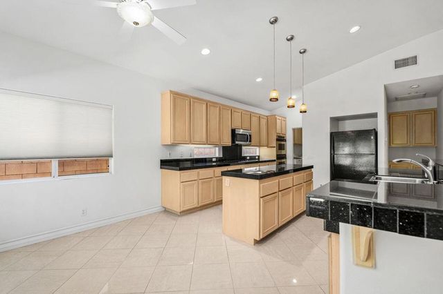 80222 Spanish Bay Drive, Indio, CA 92201