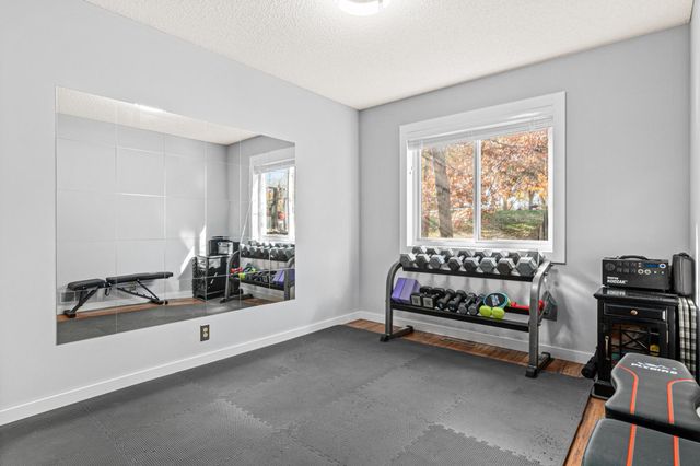 841 Sudberry Lane, Eagan, MN 55123