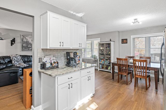 841 Sudberry Lane, Eagan, MN 55123