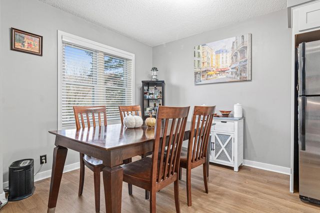 841 Sudberry Lane, Eagan, MN 55123
