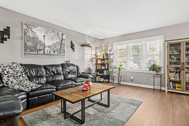 841 Sudberry Lane, Eagan, MN 55123
