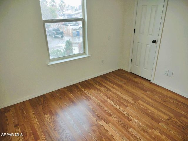 9488 Landry McKee Lane B, El Paso, TX 79907