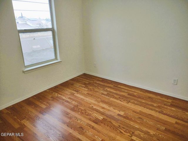 9488 Landry McKee Lane B, El Paso, TX 79907