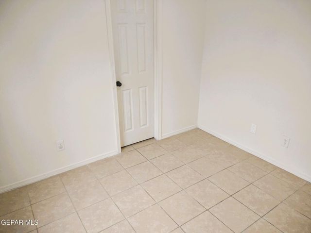 9488 Landry McKee Lane B, El Paso, TX 79907