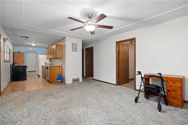 12393 National Drive, Grafton, OH 44044