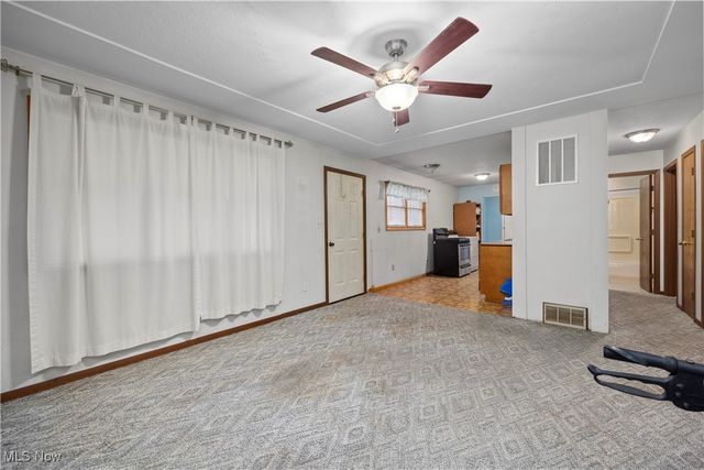 12393 National Drive, Grafton, OH 44044