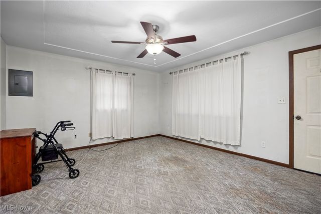 12393 National Drive, Grafton, OH 44044