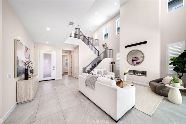 130 Holliston, Lake Forest, CA 92630