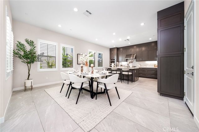 130 Holliston, Lake Forest, CA 92630