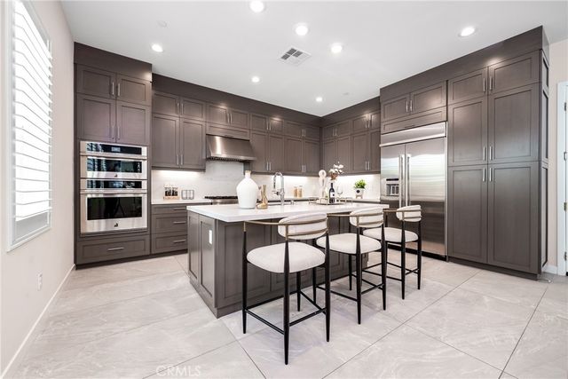 130 Holliston, Lake Forest, CA 92630