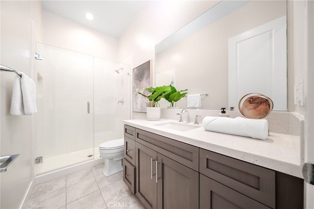 130 Holliston, Lake Forest, CA 92630