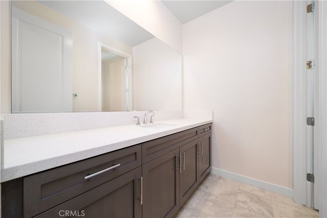 130 Holliston, Lake Forest, CA 92630