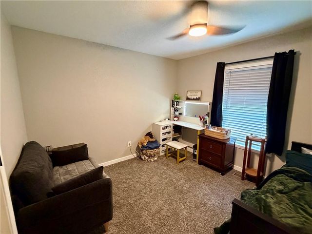 1120 Pacific Avenue, Osawatomie, KS 66064