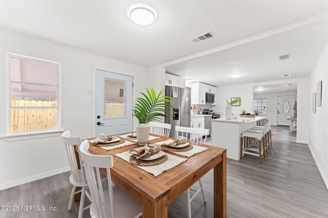 8147 MARINER Street, Jacksonville, FL 32220