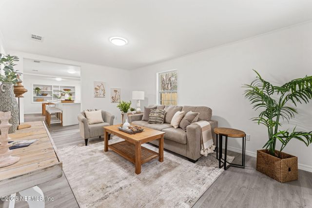 8147 MARINER Street, Jacksonville, FL 32220