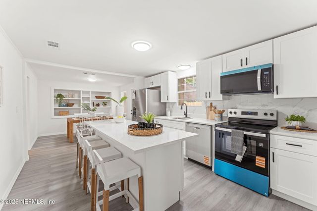 8147 MARINER Street, Jacksonville, FL 32220