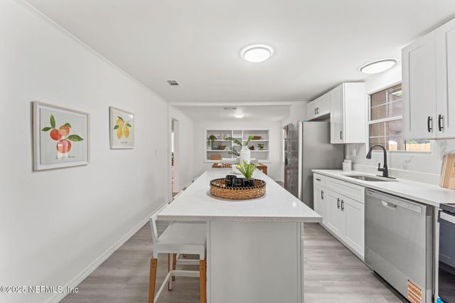 8147 MARINER Street, Jacksonville, FL 32220