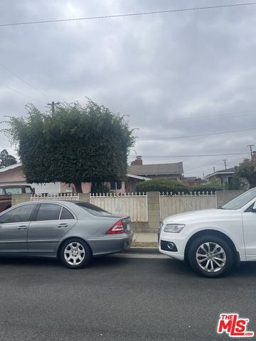 606 W Galavan Street, Carson, CA 90745