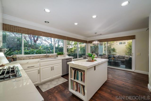 1831 Olympus Loop Drive, Vista, CA 92081