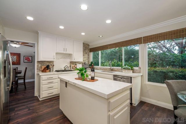 1831 Olympus Loop Drive, Vista, CA 92081