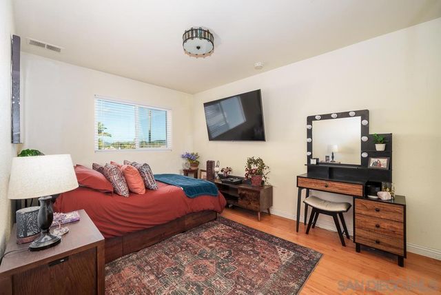 1831 Olympus Loop Drive, Vista, CA 92081