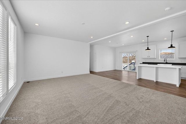 520 E 2nd Avenue, Sun Valley, NV 89433