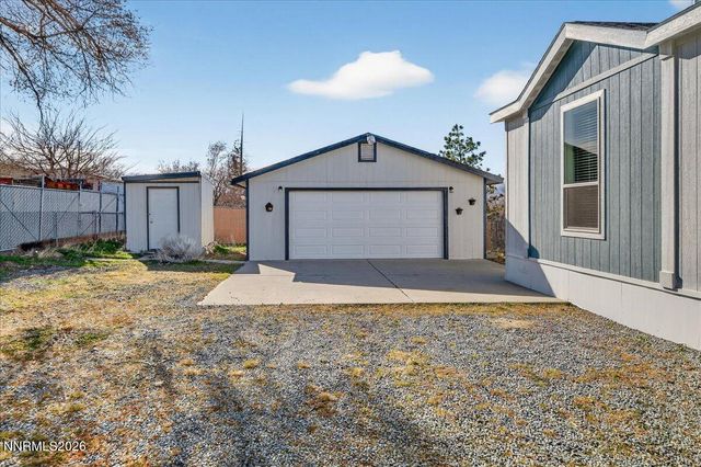 520 E 2nd Avenue, Sun Valley, NV 89433