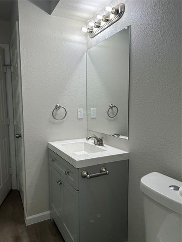 407 N Justin Avenue Unit A, Dallas, TX 75211