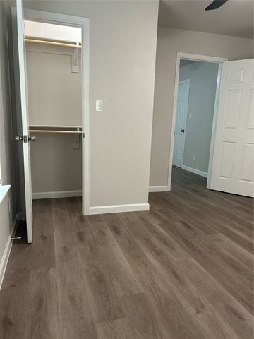 407 N Justin Avenue Unit A, Dallas, TX 75211