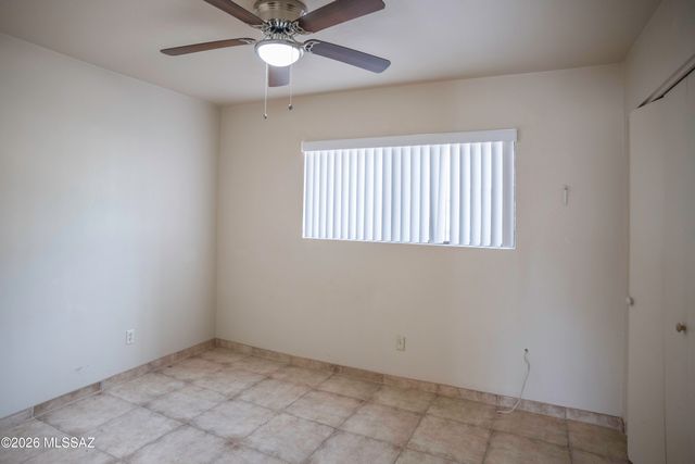 6633 E Calle La Paz, Tucson, AZ 85715