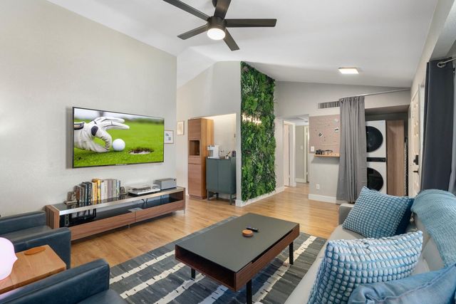 6913 E Kings Avenue, Scottsdale, AZ 85254