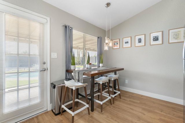 6913 E Kings Avenue, Scottsdale, AZ 85254
