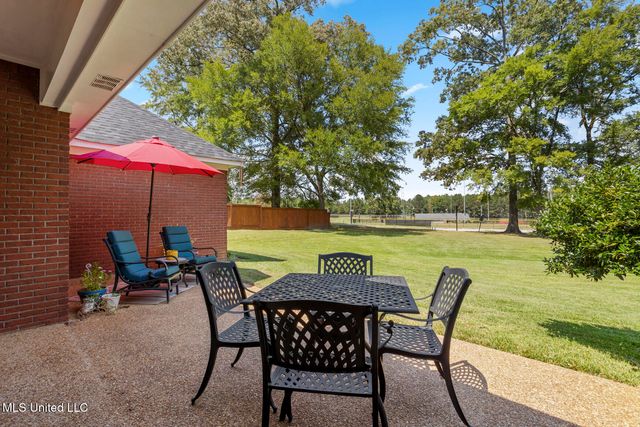102 Park Place, Clinton, MS 39056