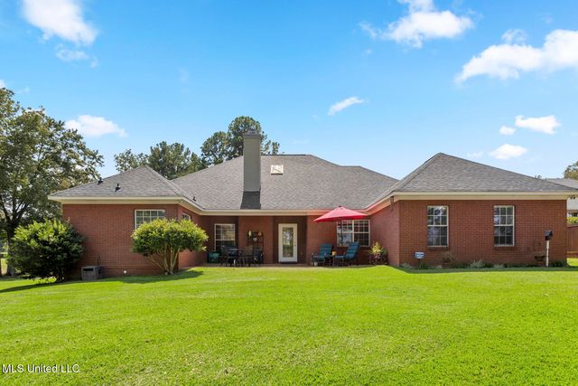 102 Park Place, Clinton, MS 39056