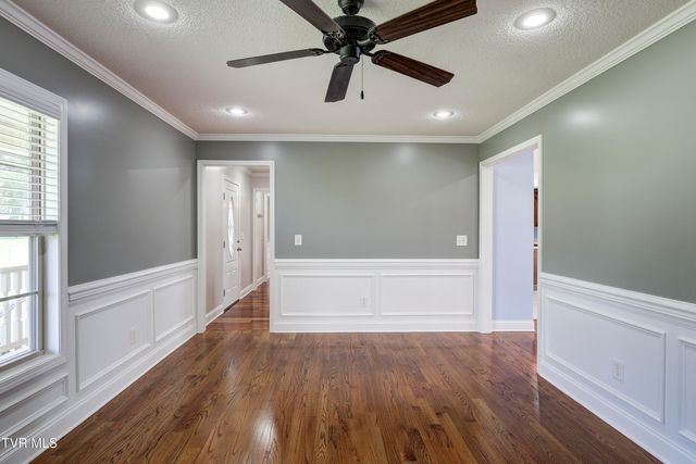 1406 Martins Glen Lane, Gray, TN 37615