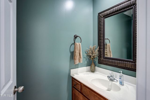 1406 Martins Glen Lane, Gray, TN 37615