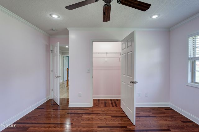 1406 Martins Glen Lane, Gray, TN 37615
