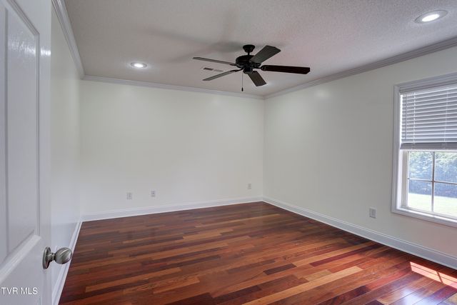 1406 Martins Glen Lane, Gray, TN 37615